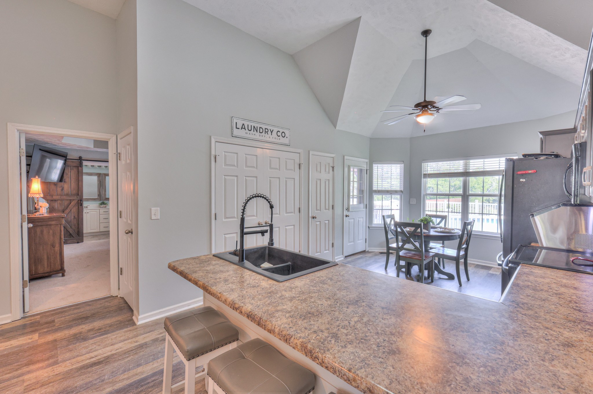1304 Auldridge Dr