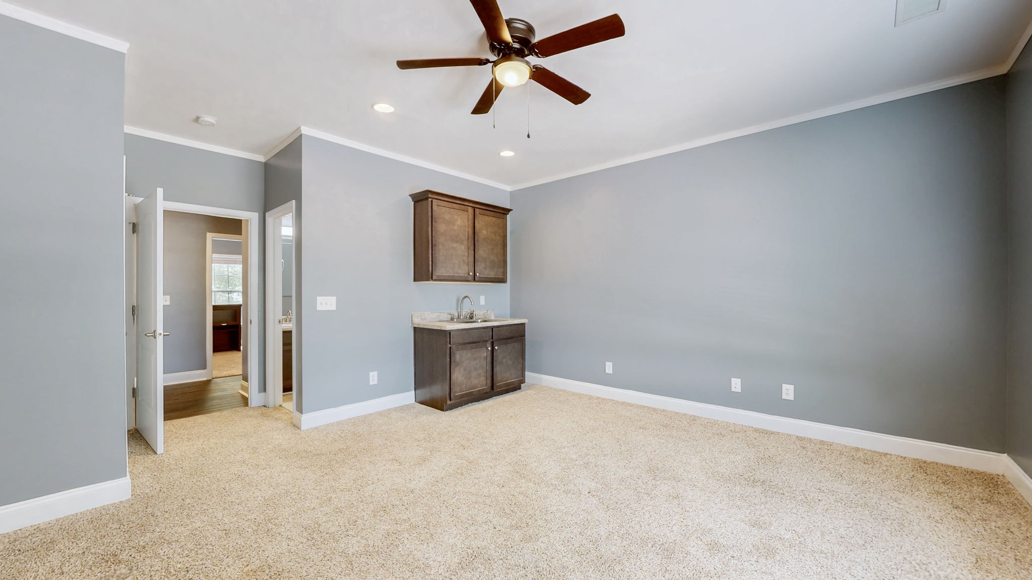 239E Veterans Pkwy