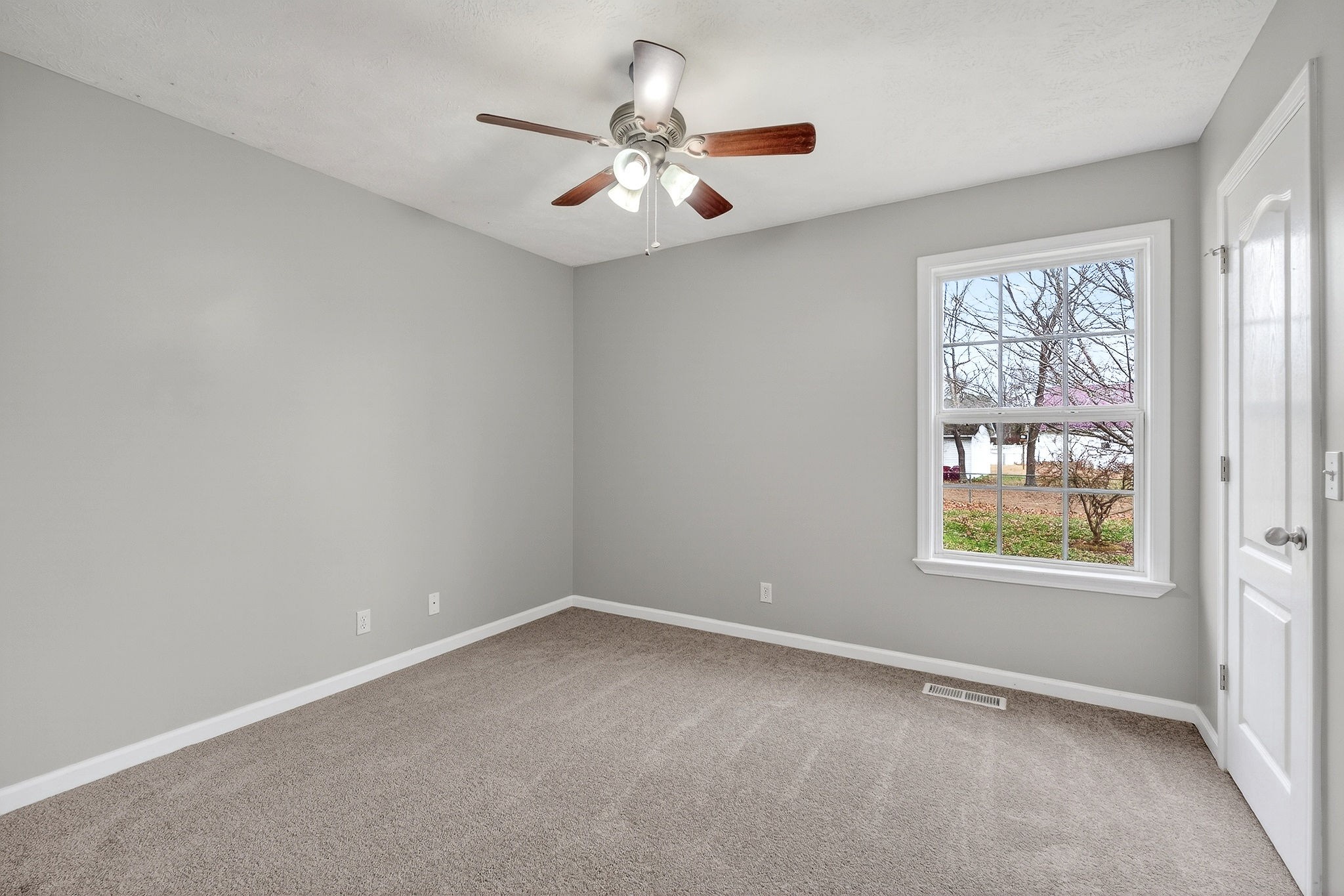 325 Indian Springs Cir