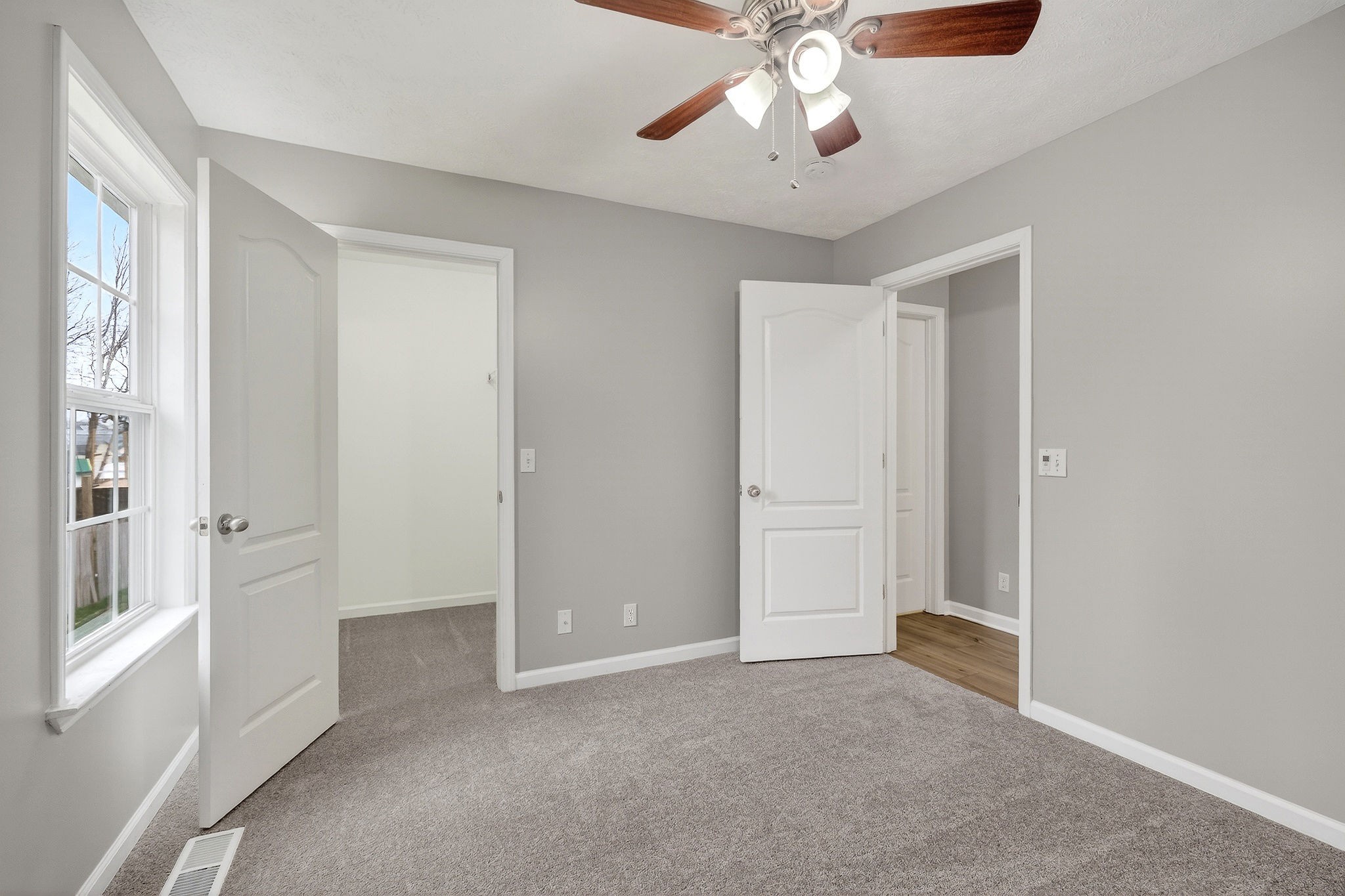 325 Indian Springs Cir