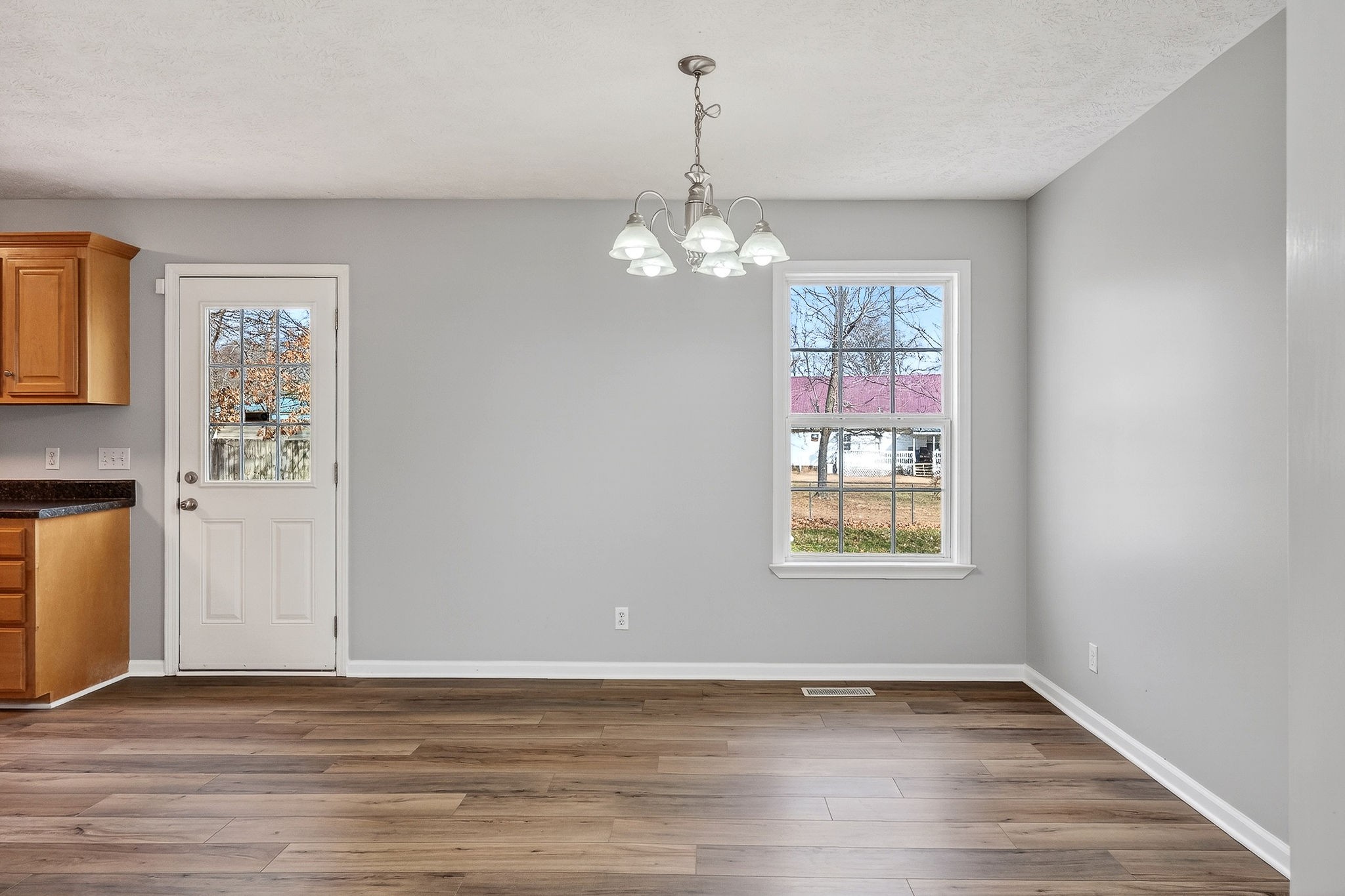325 Indian Springs Cir