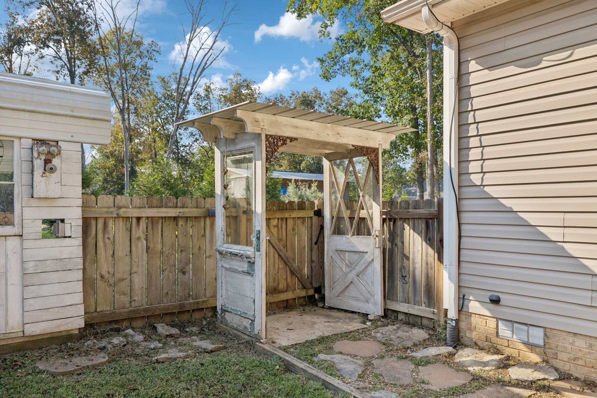 4705 Wildberry Ln
