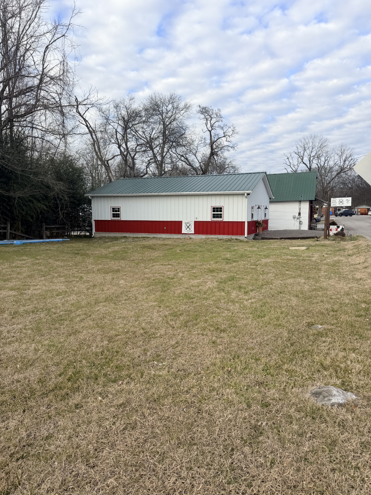 7027 Main St