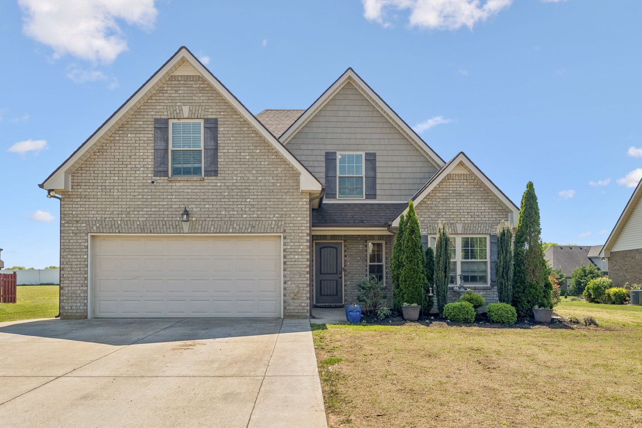 2928 Ronstadt Dr