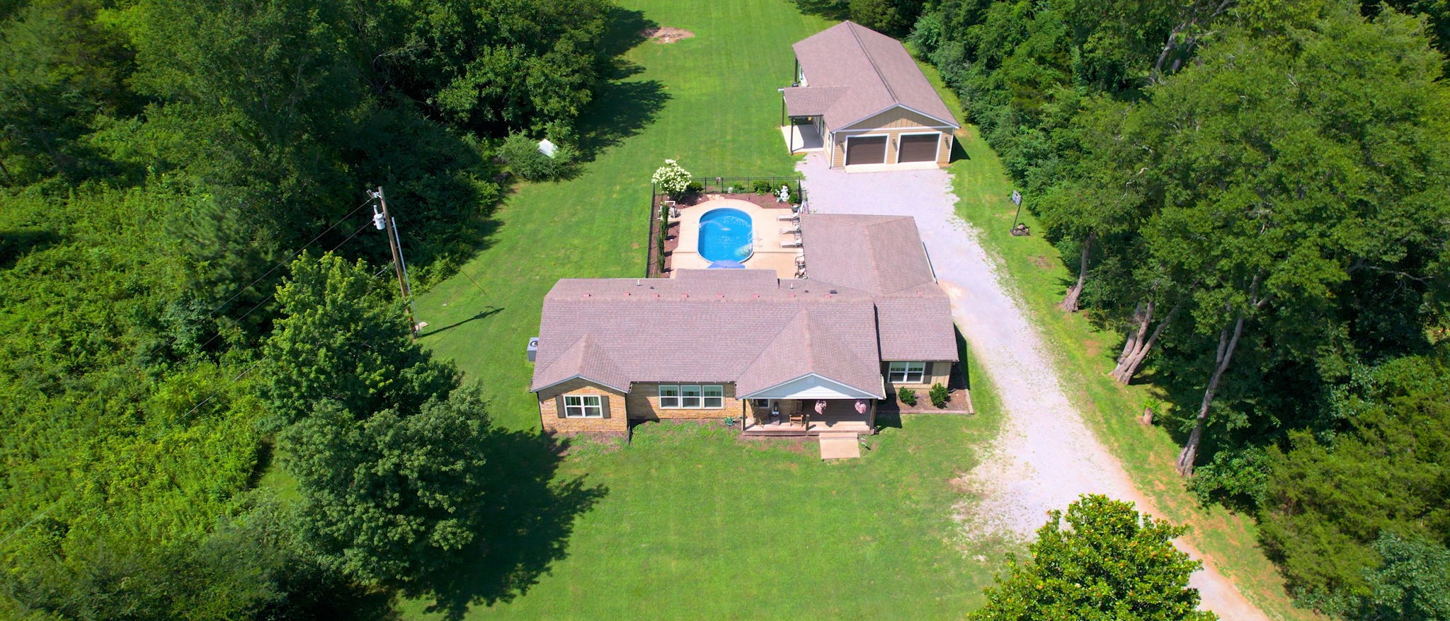 1044 Cherry Ln