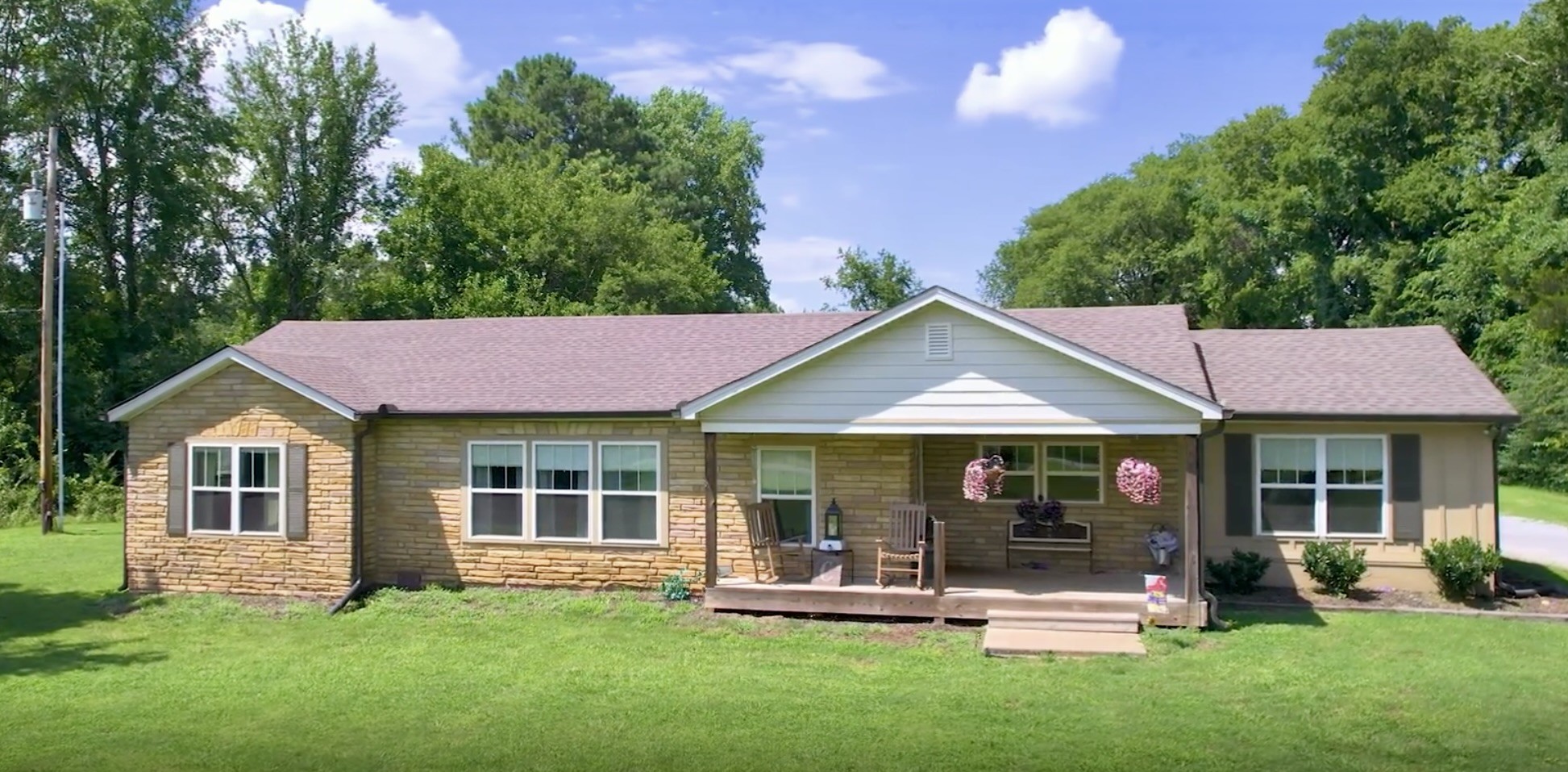 1044 Cherry Ln