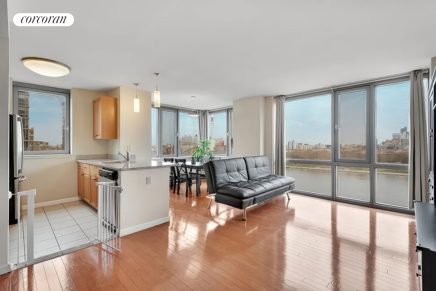 425 MAIN Street 12M