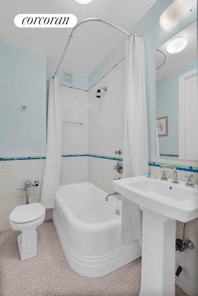173-175 RIVERSIDE Drive 13N