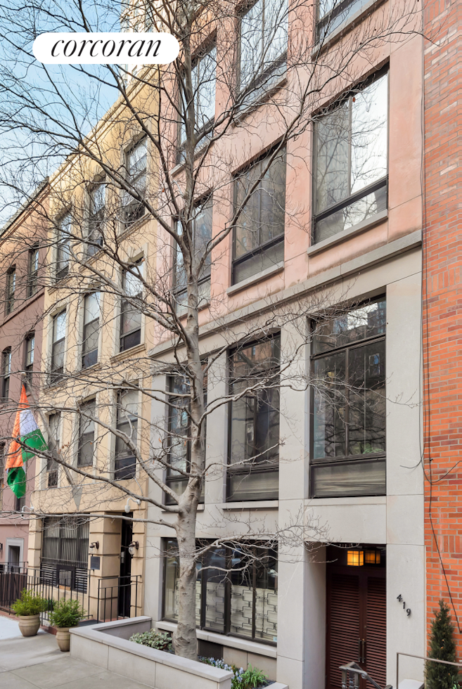 419 E 50TH Street