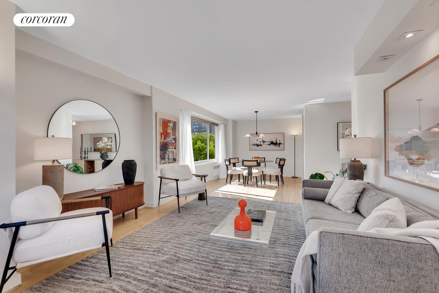 392 CENTRAL Park W 7R