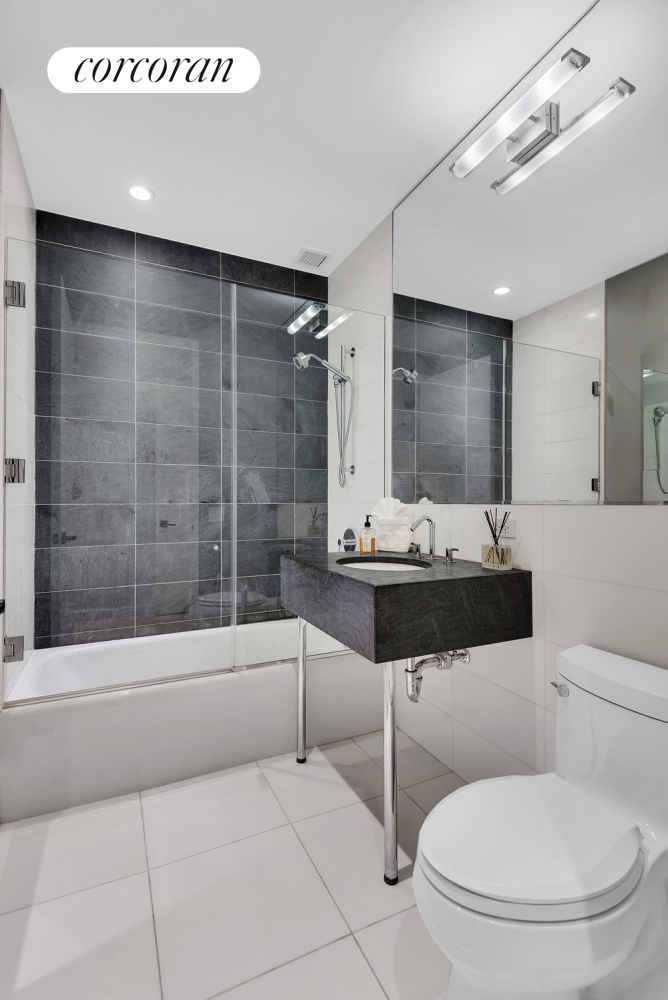 4 W 21ST Street 4B