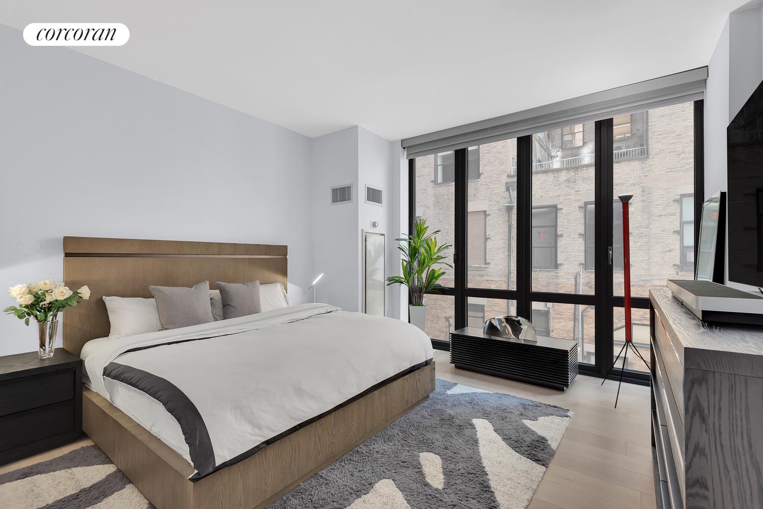 4 W 21ST Street 4B