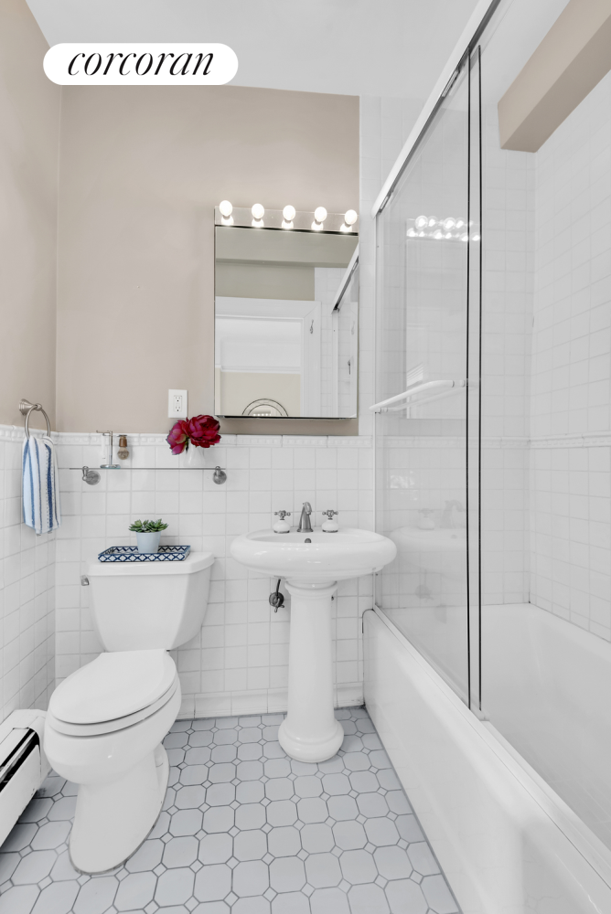 975 PARK Avenue 7D