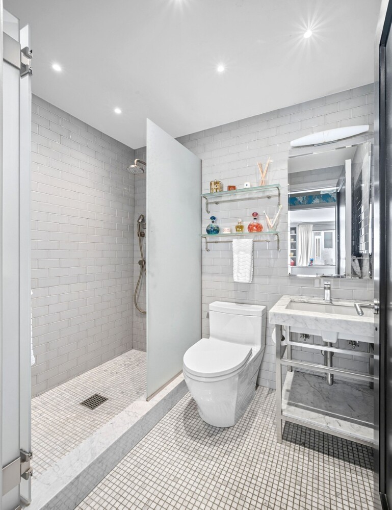 230 CENTRAL Park W 6AB