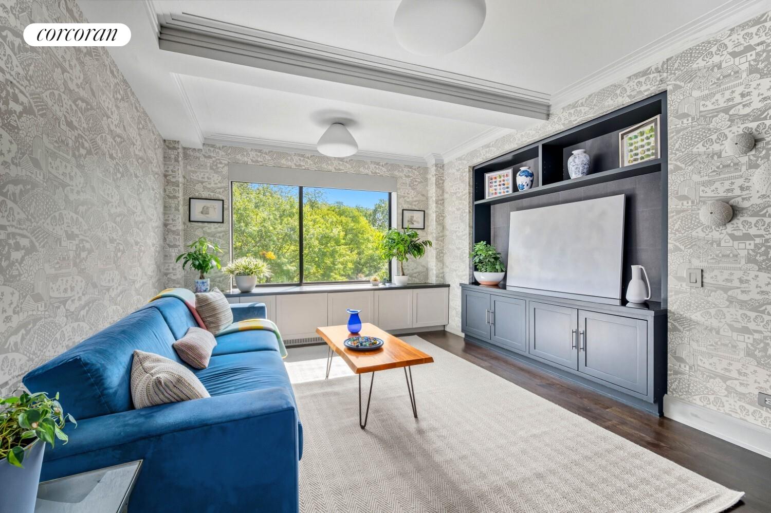 230 CENTRAL Park W 6AB