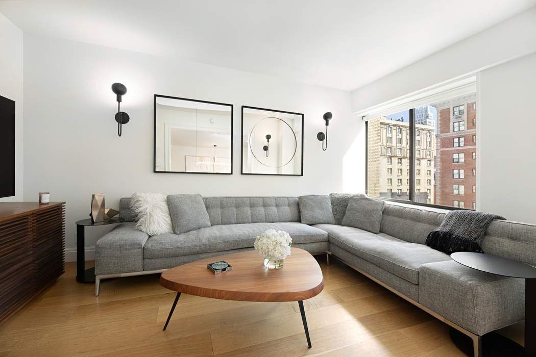 900 Park Avenue 11AB
