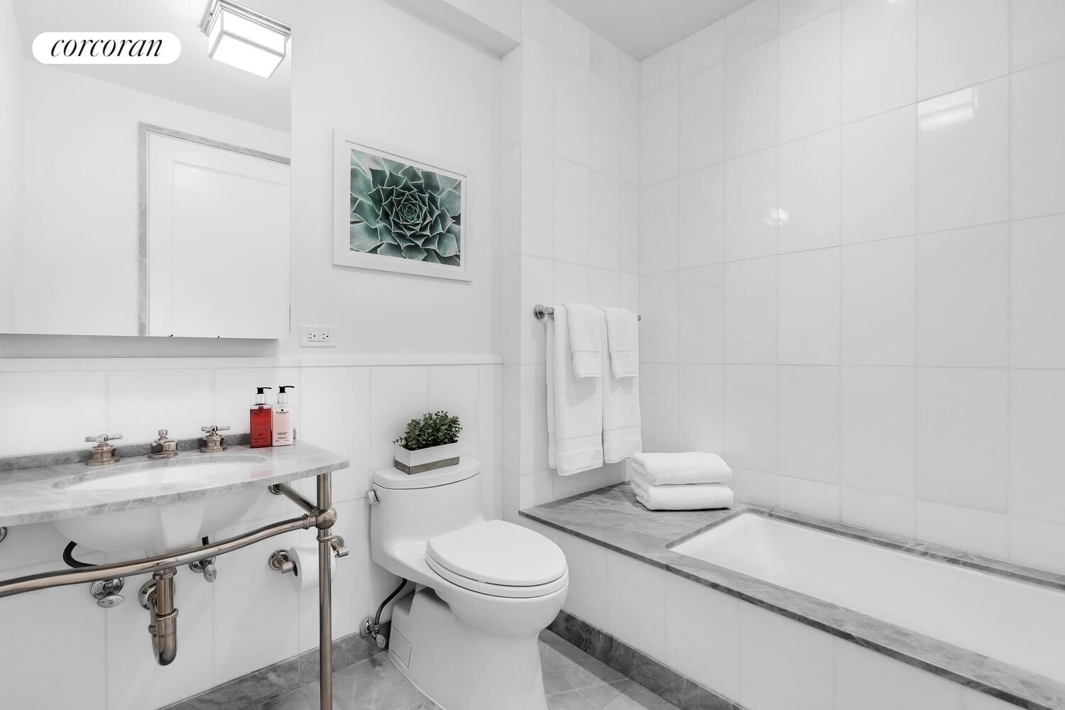 40 E 72ND Street MAIS