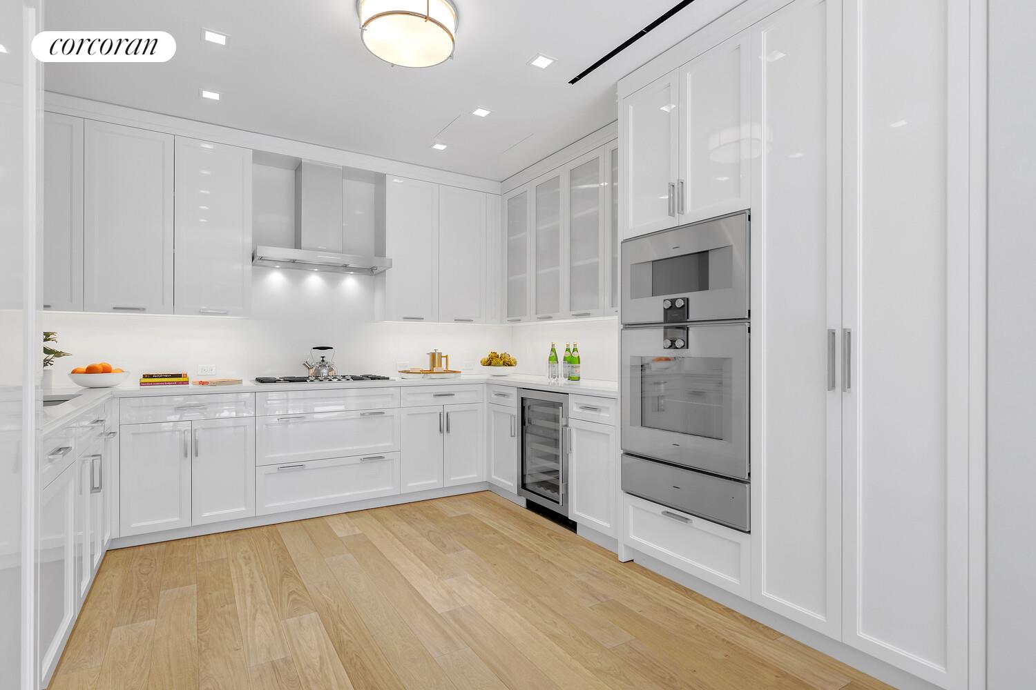 40 E 72ND Street MAIS