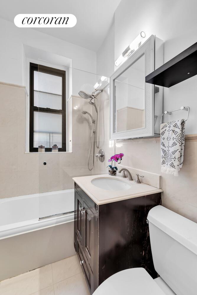 401 W END Avenue 3AB