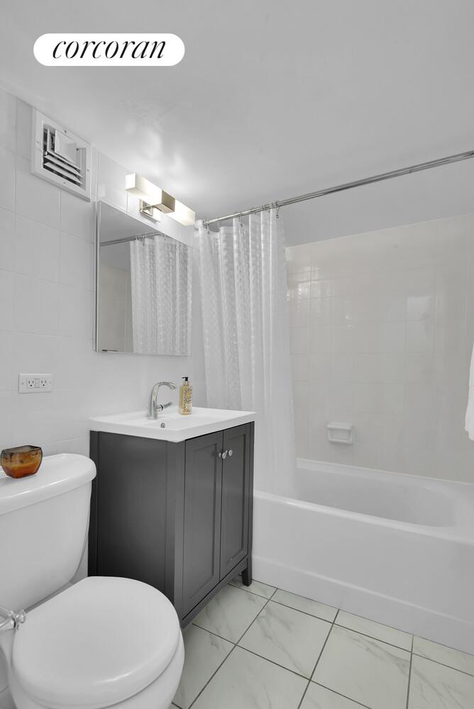 60 RIVERSIDE Drive 18D