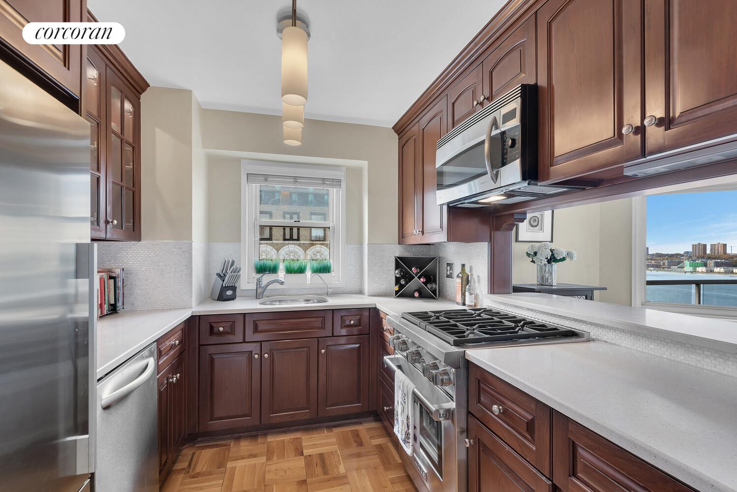 60 RIVERSIDE Drive 18D