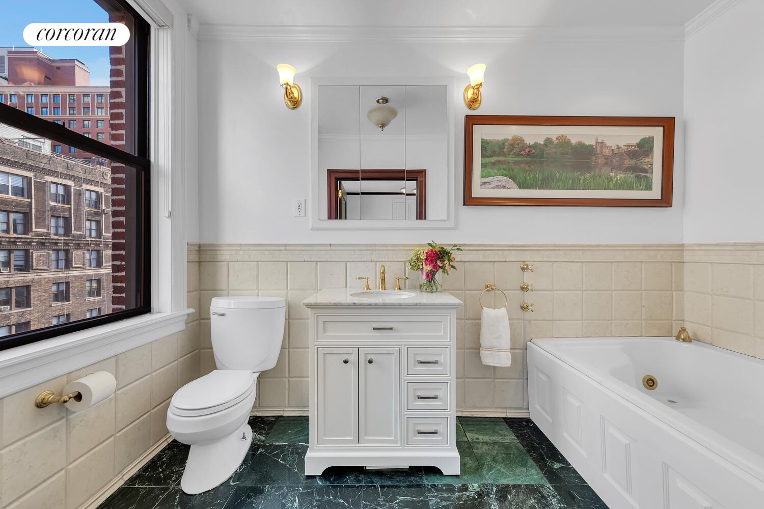 749 W END Avenue 11E