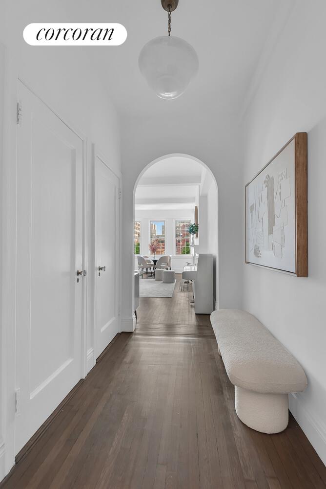 39 5TH Avenue 8D
