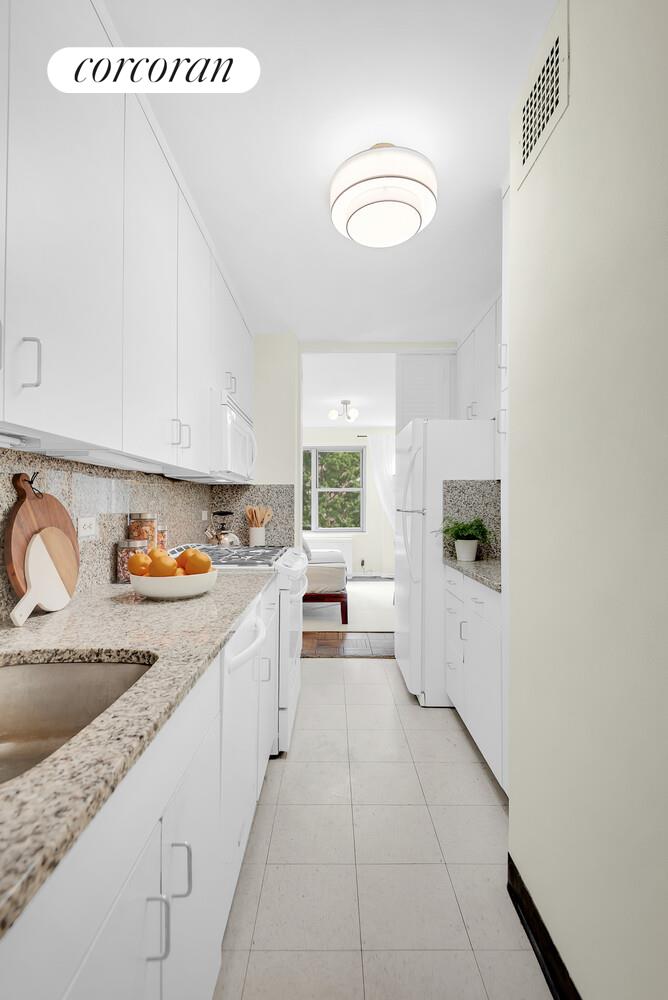 360 E 72ND Street B405