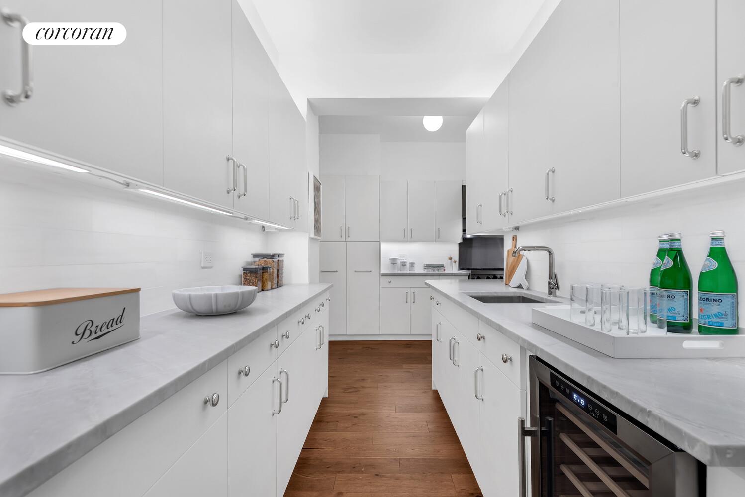 320 CENTRAL Park W 4A