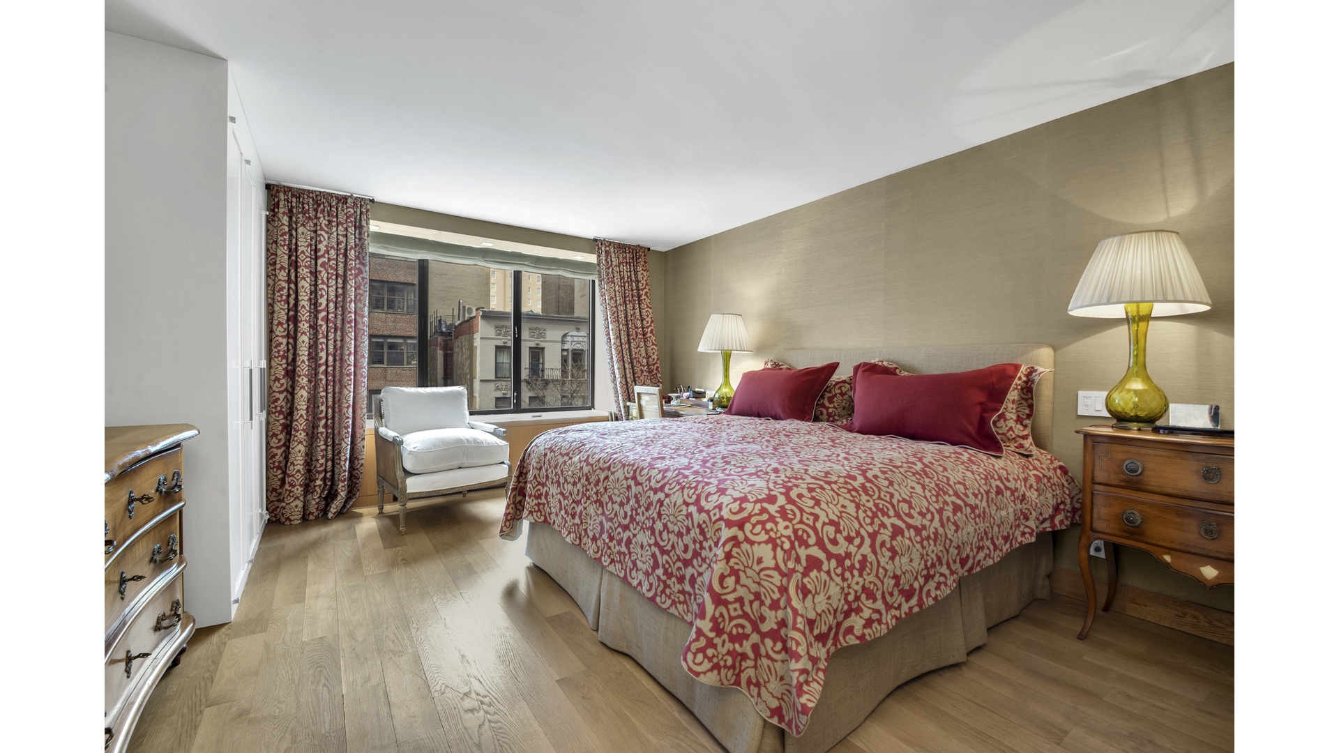45 E 80TH Street 6B