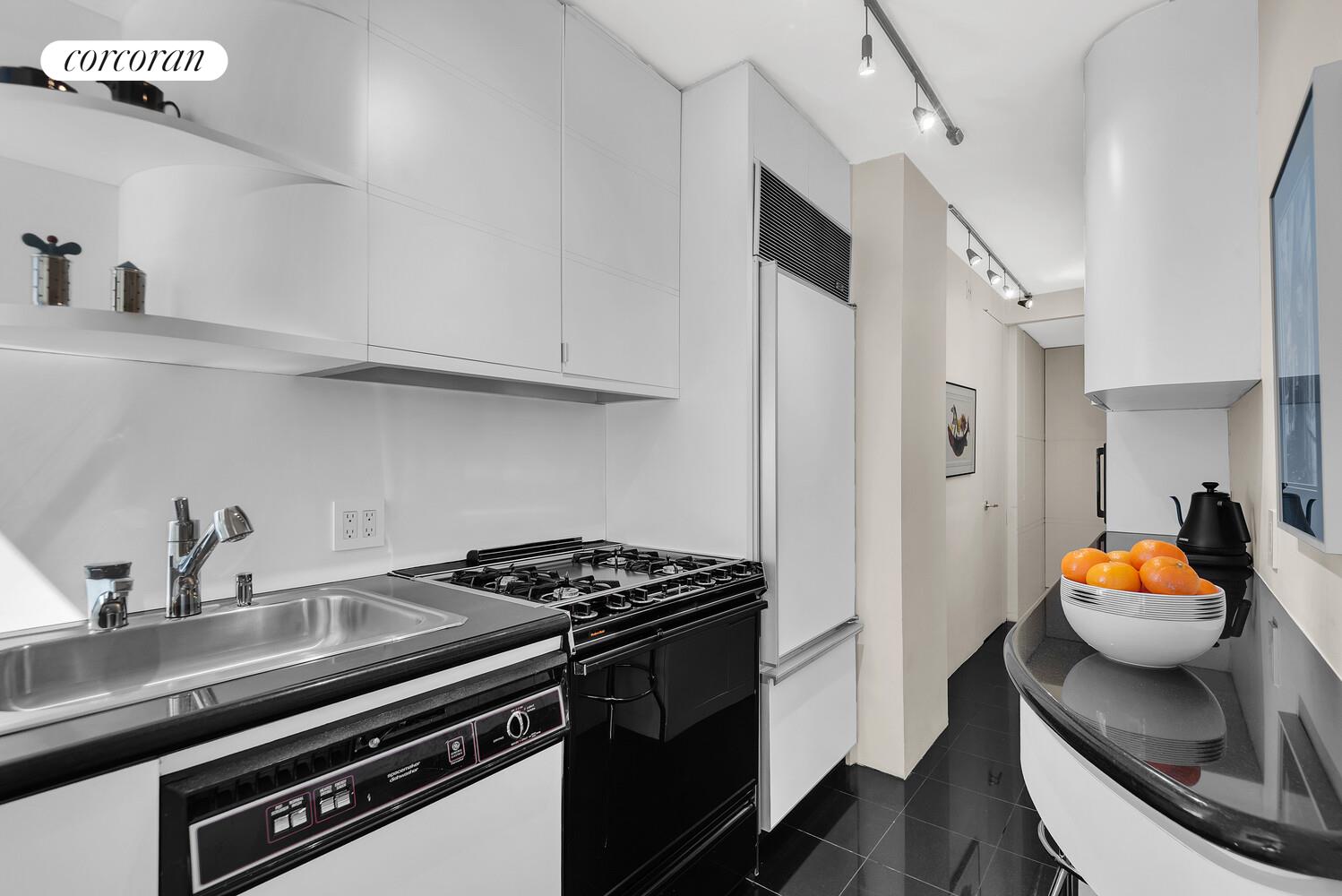 17 W 54TH Street 9C