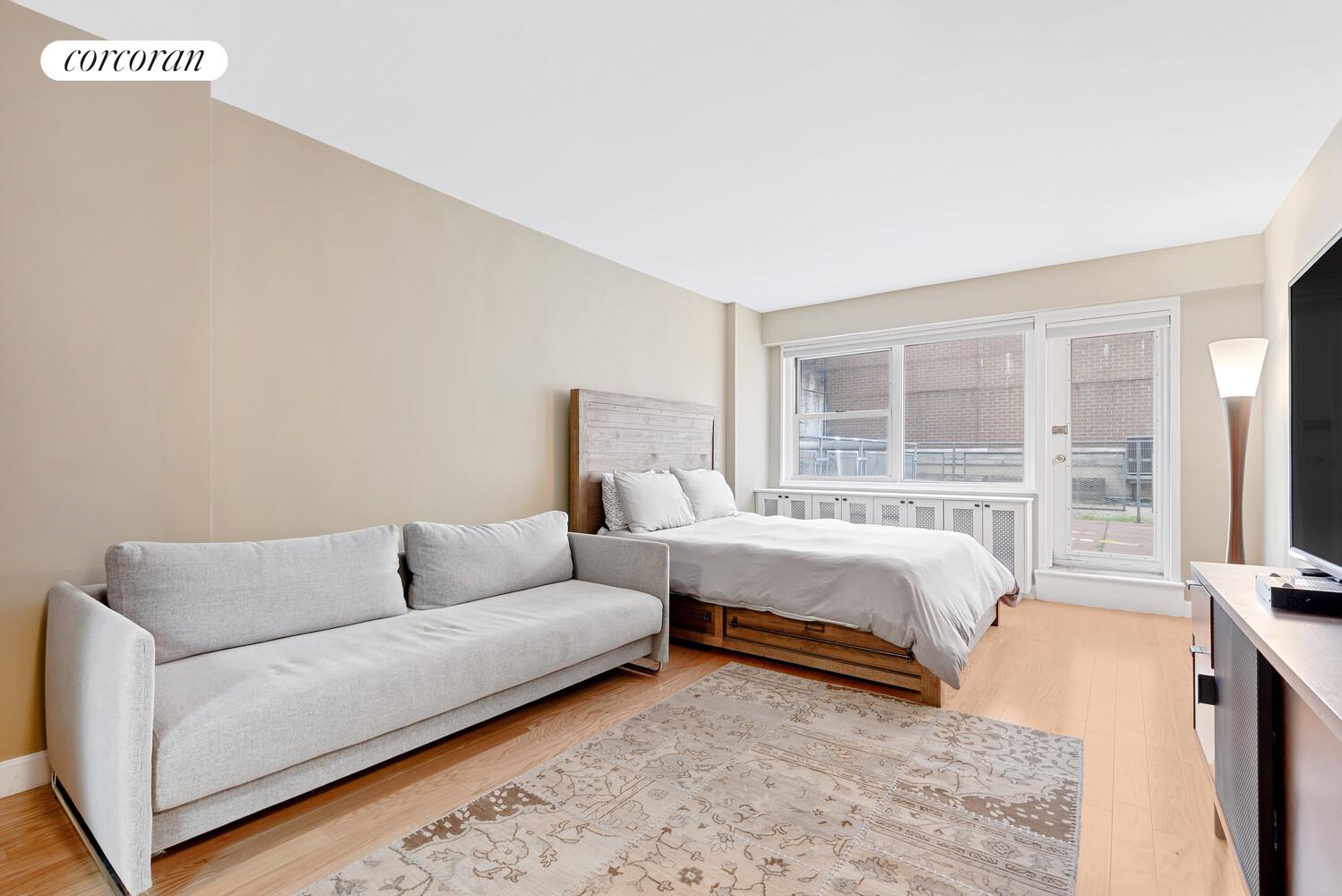 153 E 57TH Street 2K