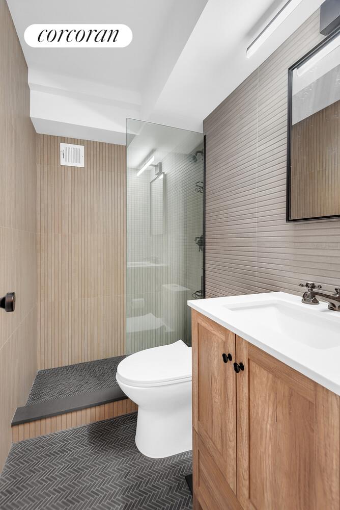 153 E 57TH Street 2K