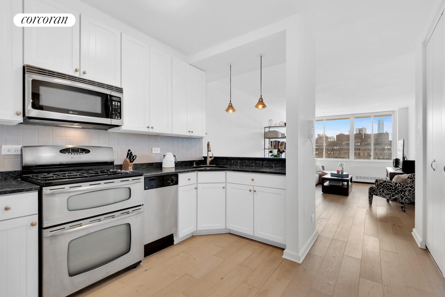 22 W 15TH Street 11J