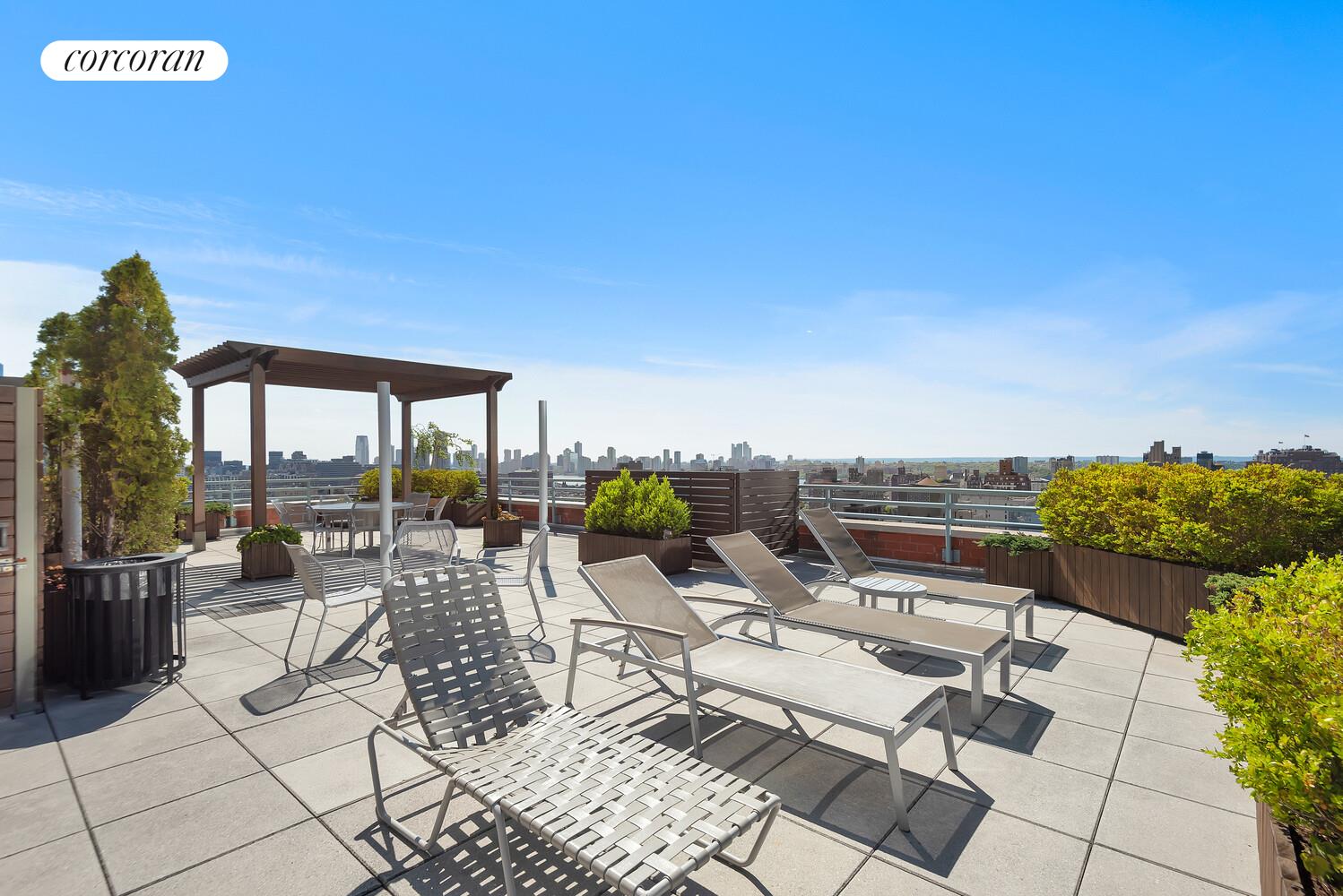 22 W 15TH Street 11J