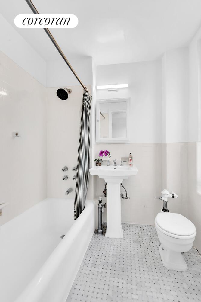 107 W 86TH Street 10B