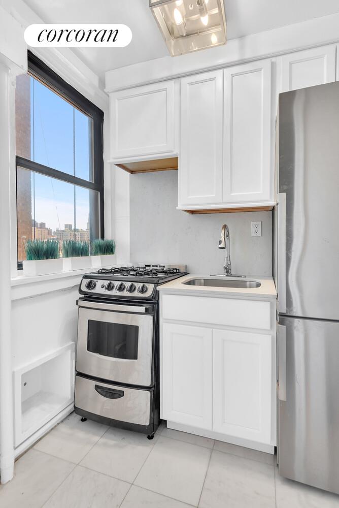 107 W 86TH Street 10B