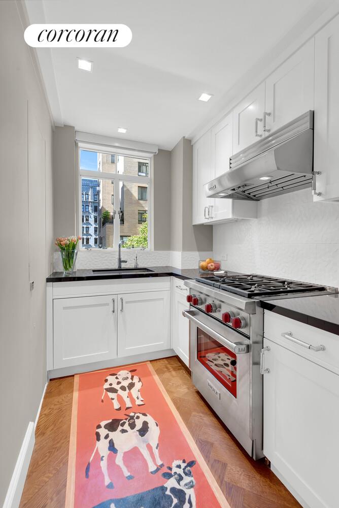 140 RIVERSIDE Drive 9M