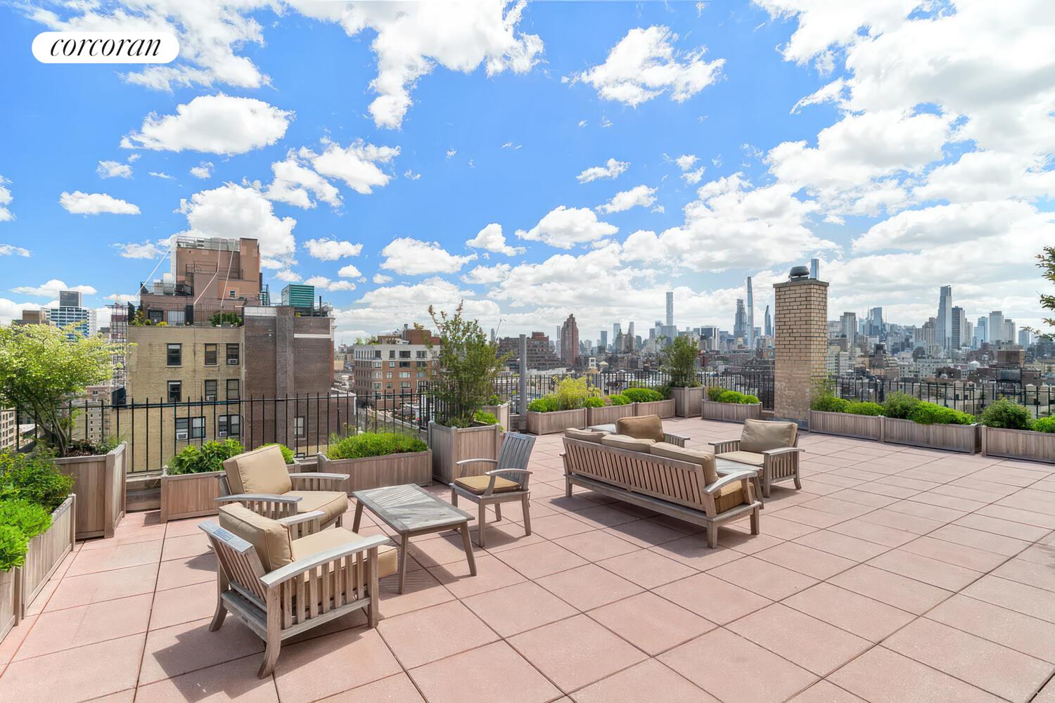 140 RIVERSIDE Drive 9M