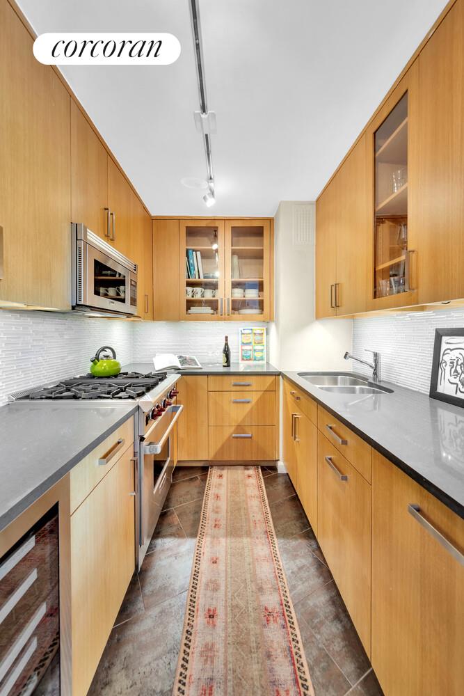 201 E 17TH Street 31A