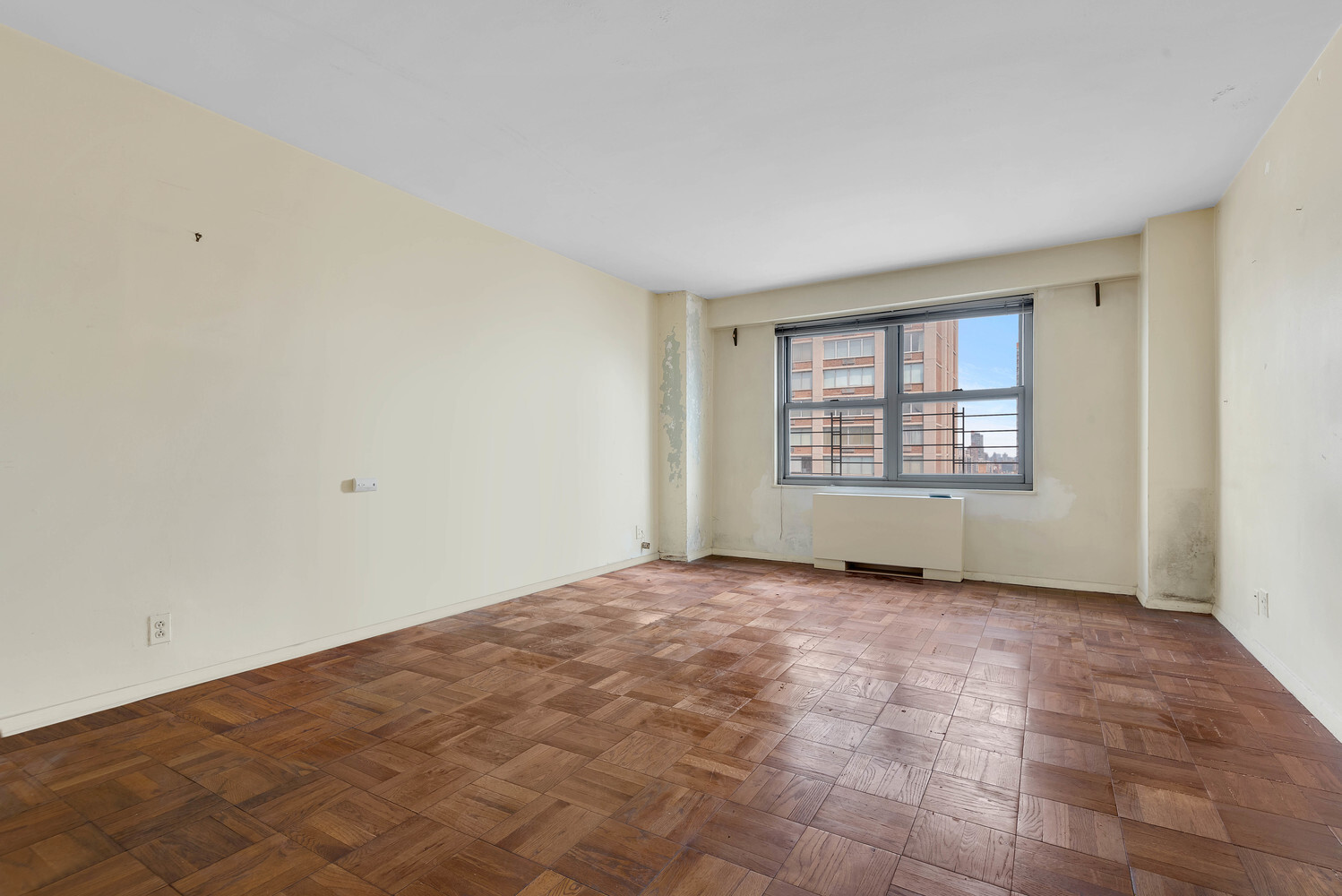 360 E 72ND Street C2603