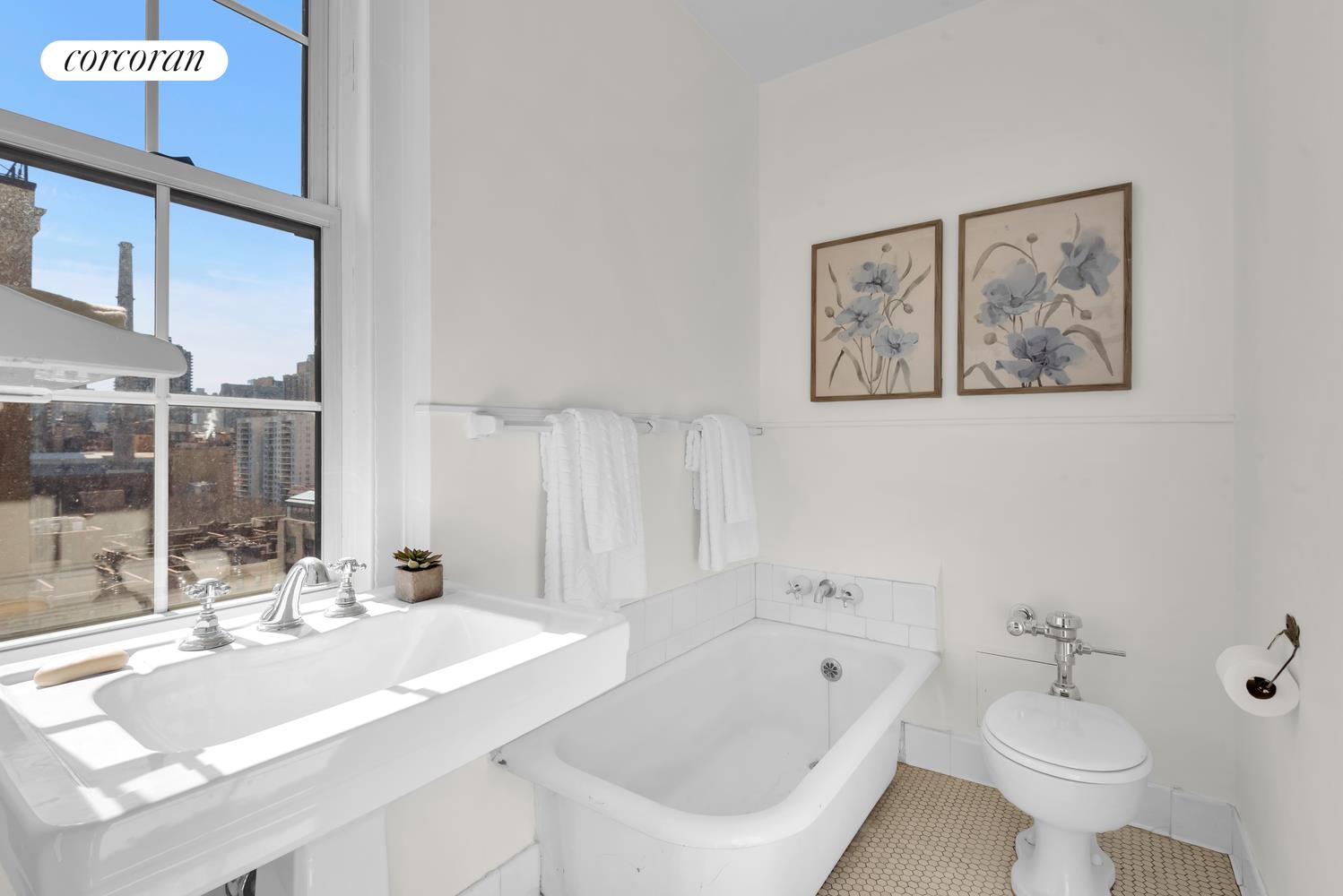 25 E END Avenue 13G