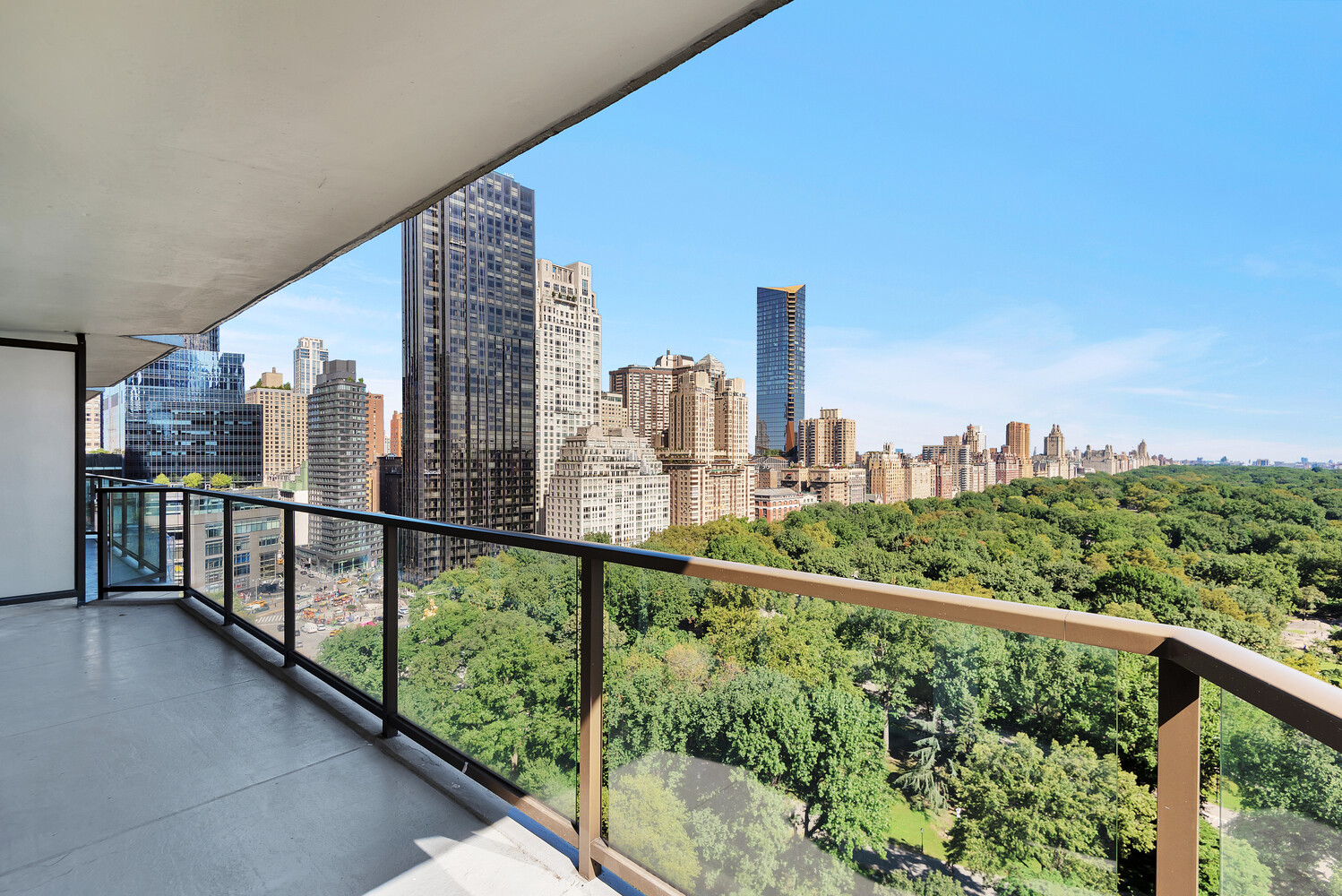 210 CENTRAL Park S 21D