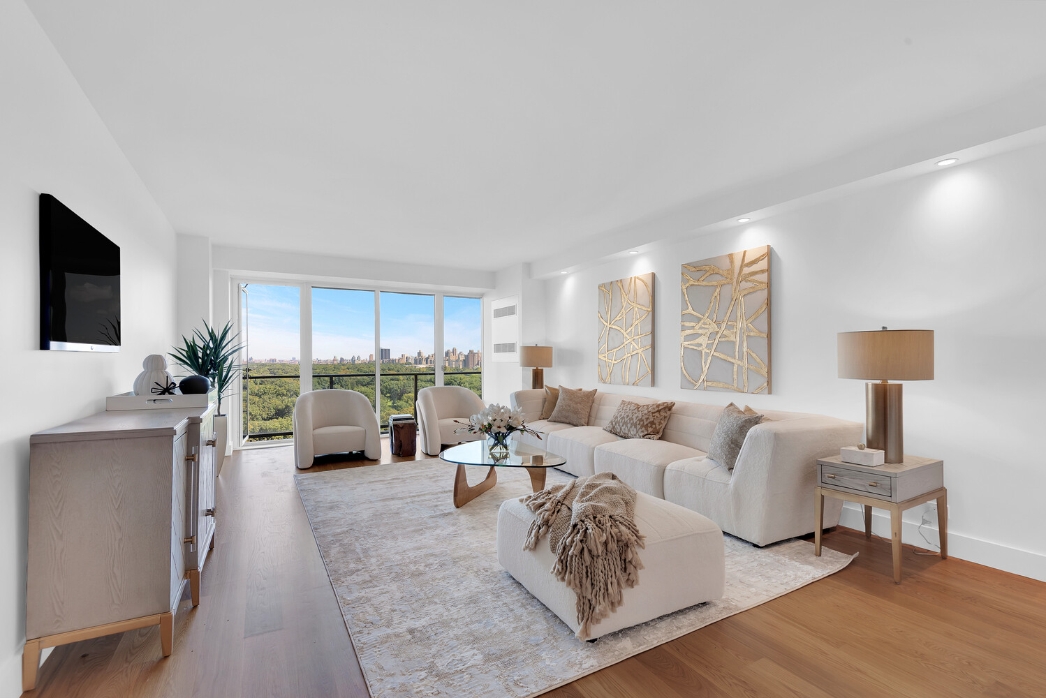 210 CENTRAL Park S 21D