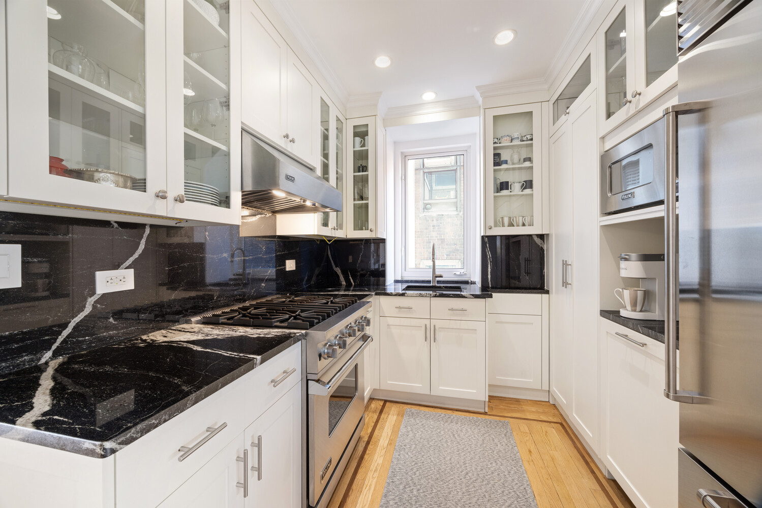 128 CENTRAL Park S 12A