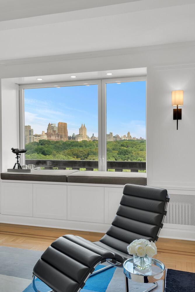 128 CENTRAL Park S 12A