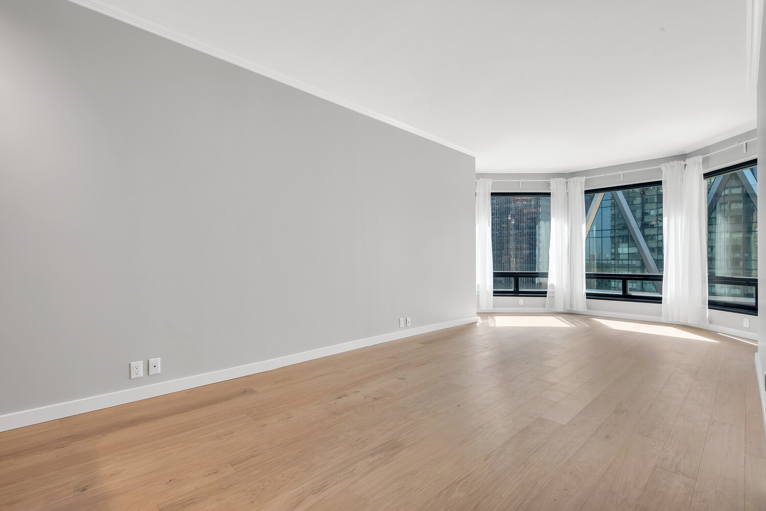 301 W 57TH Street 9G