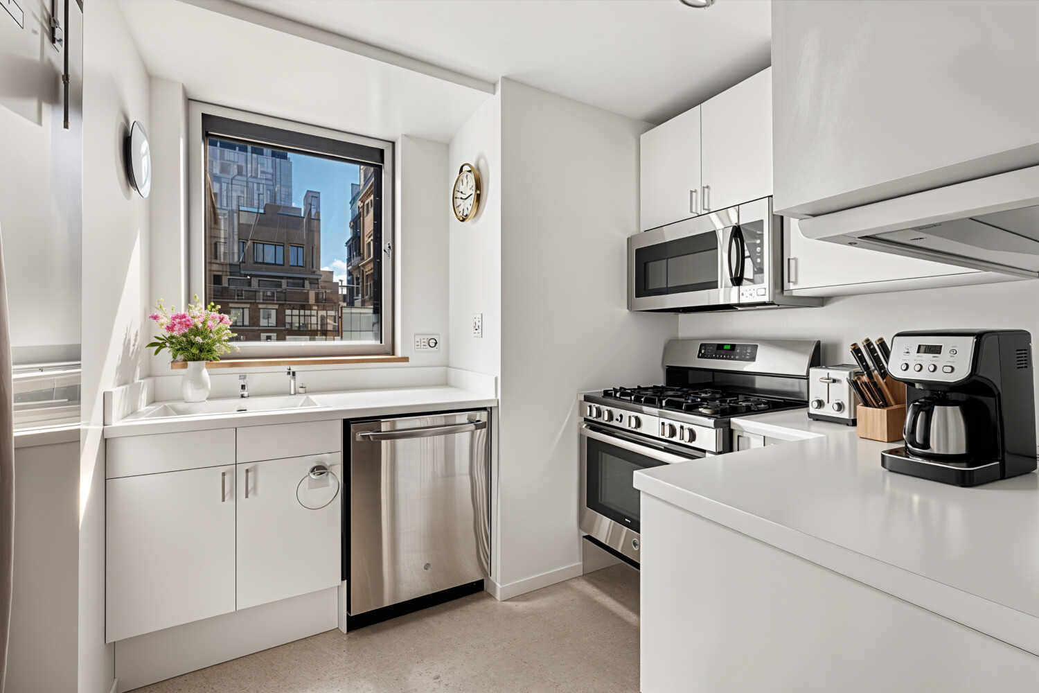 301 W 57TH Street 28C