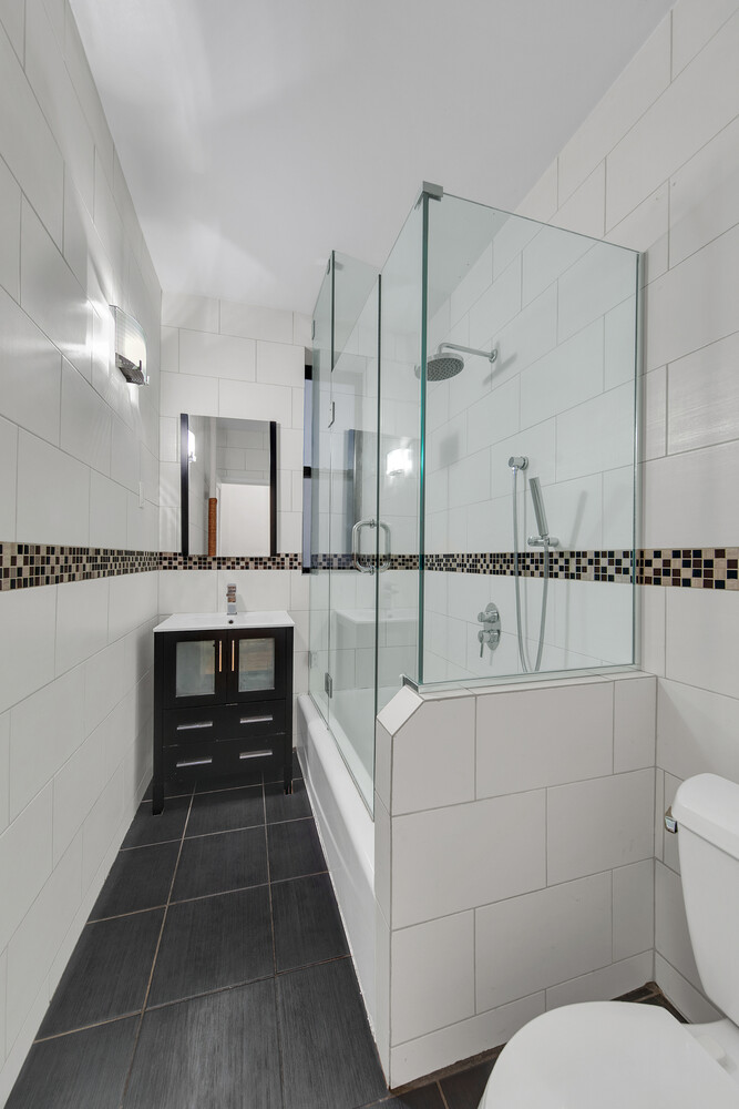 55 W 95TH Street M2