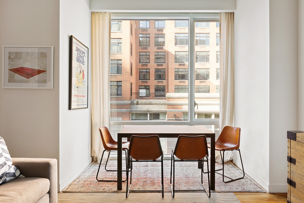 311 W BROADWAY 4C